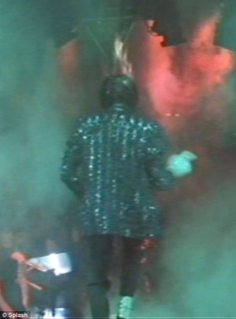 Michael Jackson’s hair on fire in Pepsi advert (12 pics + 1 video)
