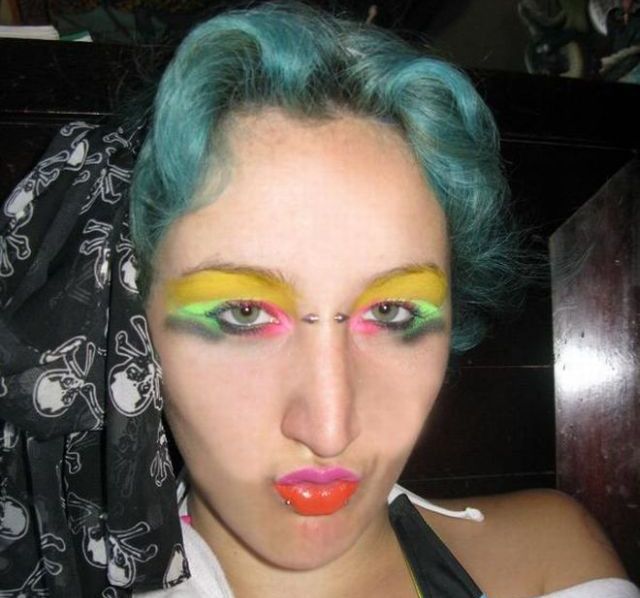 badmakeup_00.jpg