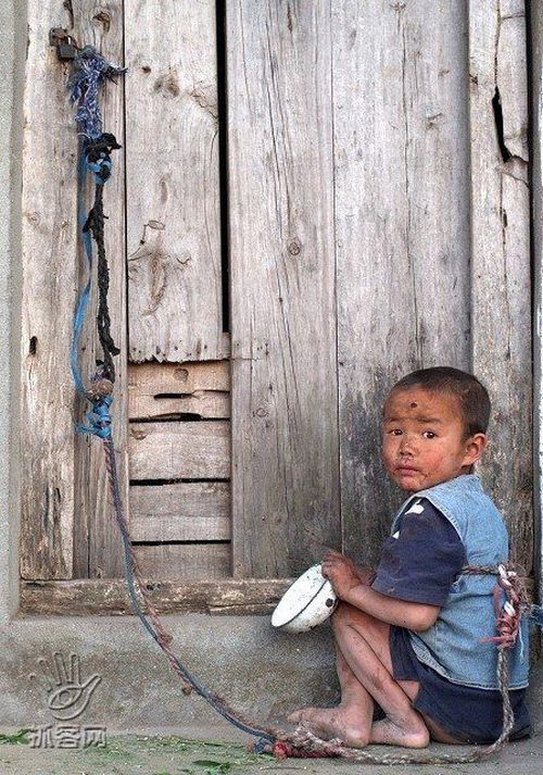 The most horrific methods of begging (4 pics)