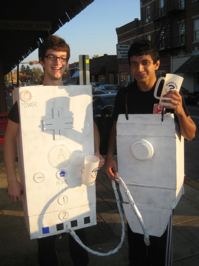 Selection of fun video game console costumes (33 pics)