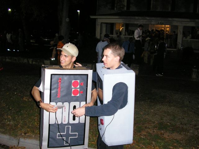 Selection of fun video game console costumes (33 pics)