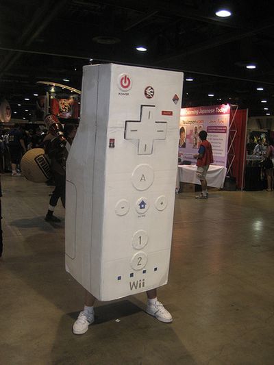Selection of fun video game console costumes (33 pics)