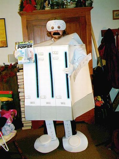 Selection of fun video game console costumes (33 pics)