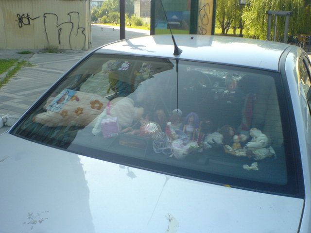Glamorous vehicle for real blondes (4 pics)