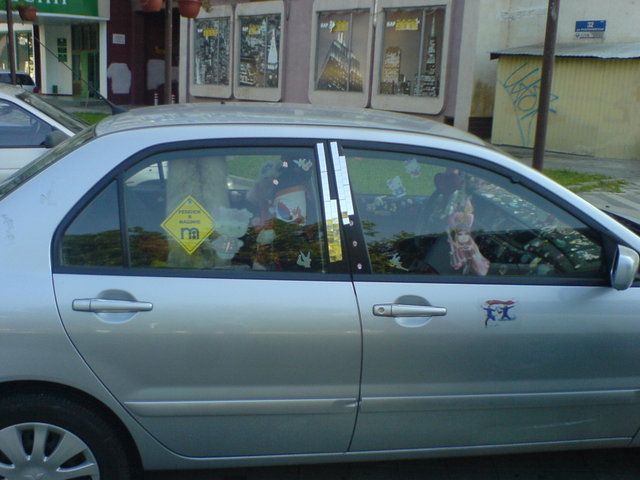 Glamorous vehicle for real blondes (4 pics)