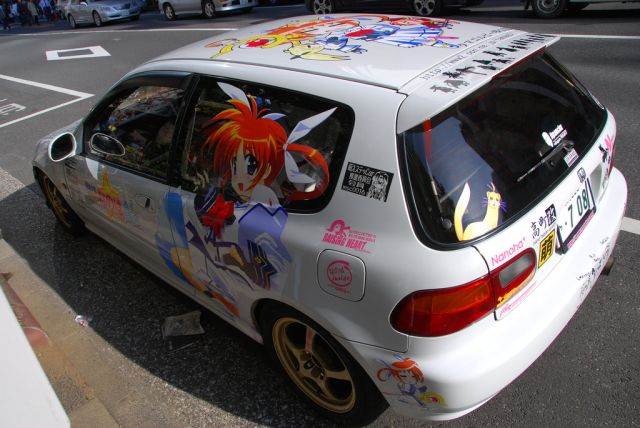 Itasha cars – definitively from Japan! (51 pics)