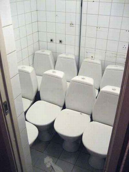 Toilets can be different (103 pics)