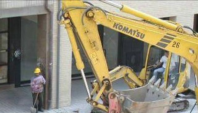 An incident during roadwork (2 pics)