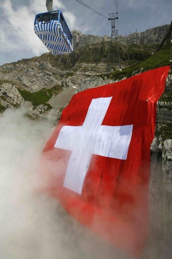 The biggest Swiss flag in the world! (11 pics)