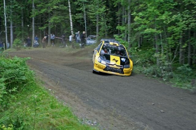 Spectacular jump at the Neste Oil Rally Finland (15 pics)