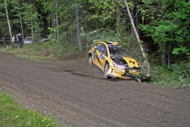 Spectacular jump at the Neste Oil Rally Finland (15 pics)
