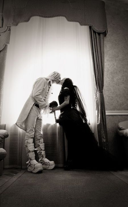 Goth wedding (33 pics)