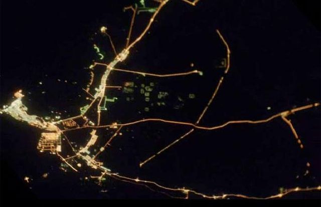 Cities at night seen from space! (21 pics)