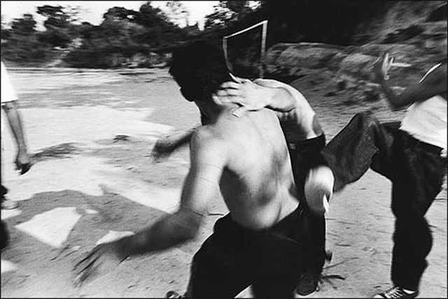 Beautiful black and white photographs of youth involved in gangs by Donna De Cesare (27 pics)