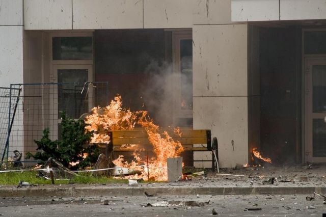 Fire in a freshly constructed apartment building (24 pics)