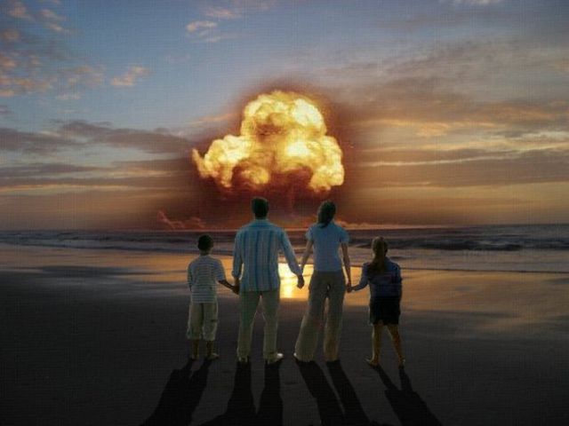Creepy photomontage (16 pics)