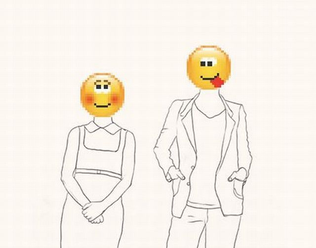 Love with emoticons by Tal Drori (10 pics)