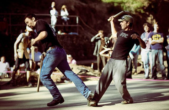 Cardboard Tube Fighting League (67 pics)