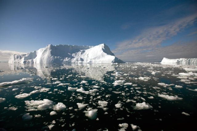 Icebergs (50 pics)