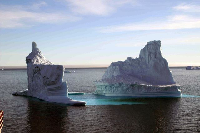 Icebergs (50 pics)