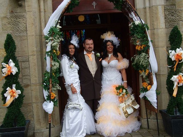 A big wedding (11 pics)