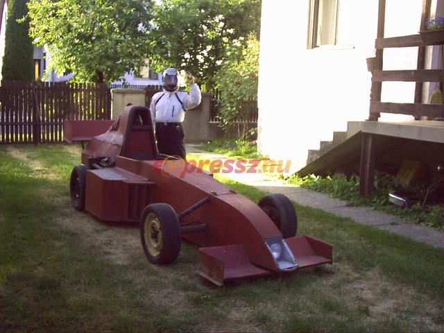 Home made Formula One car (10 pics)