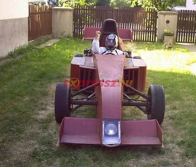 Home made Formula One car (10 pics)