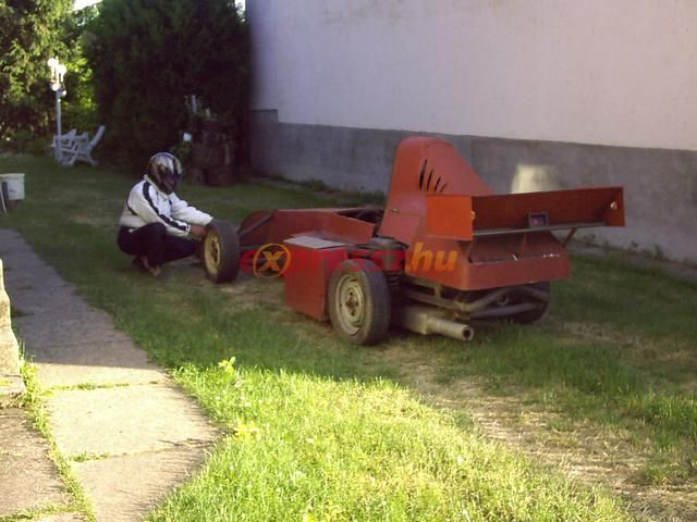 Home made Formula One car (10 pics)