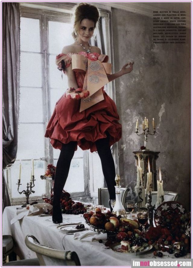 Emma Watson in Vogue magazine (9 pics)