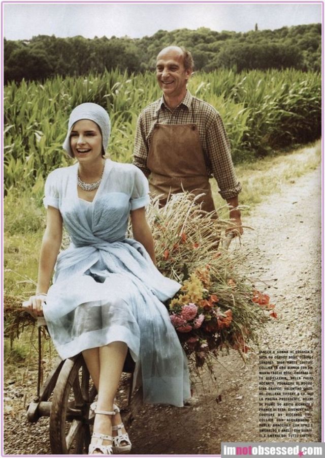 Emma Watson in Vogue magazine (9 pics)