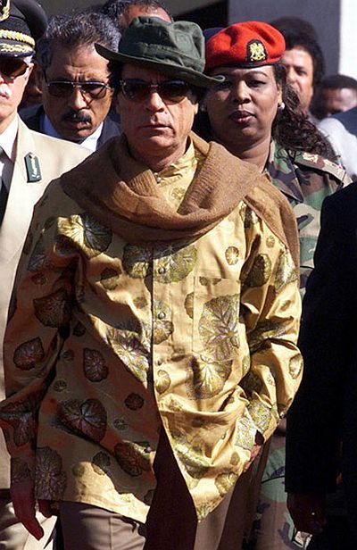Colonel Gaddafi has his own style (30 pics)