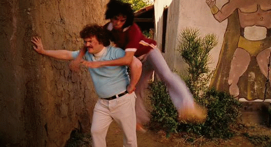 http://izismile.com/img/img2/20090819/three_frames_11.gif