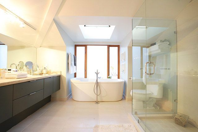 The best pictures of bathrooms (32 pics)