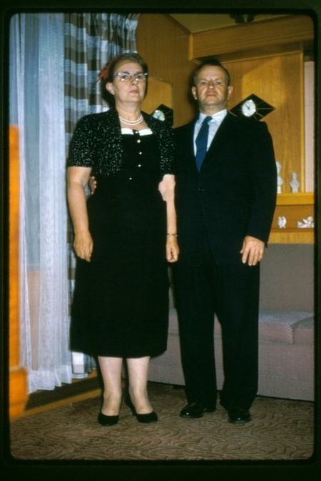 Awkward family photos. Part 2 (48 pics)