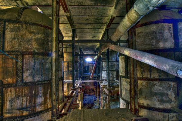 Abandoned industrial sites HDR pictures (24 pics)