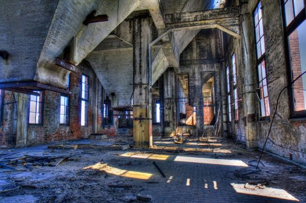 Abandoned industrial sites HDR pictures (24 pics)