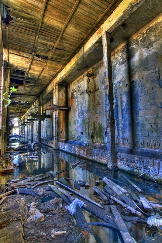 Abandoned industrial sites HDR pictures (24 pics)