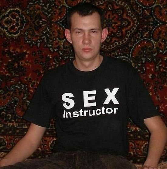 Do you know what said the last T-shirt you put on? (39 pics)
