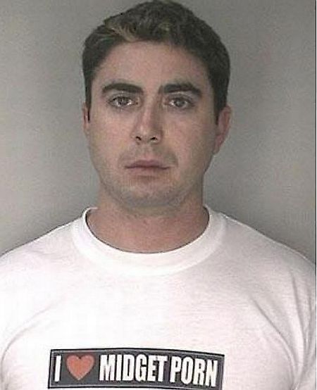 Do you know what said the last T-shirt you put on? (39 pics)