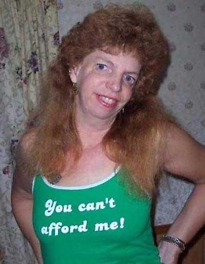 Do you know what said the last T-shirt you put on? (39 pics)