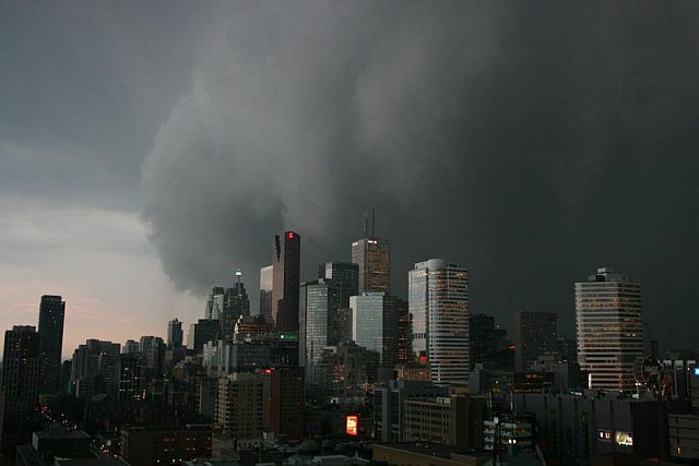 Tornado in Canada (33 pics)