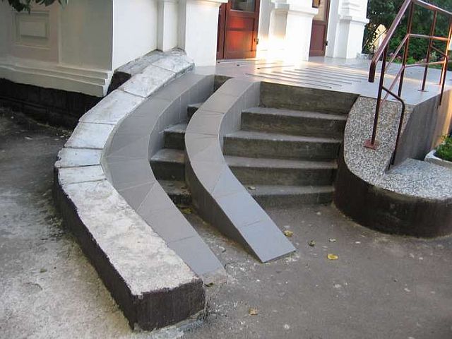 Wheelchair ramps can be different (42 pics)