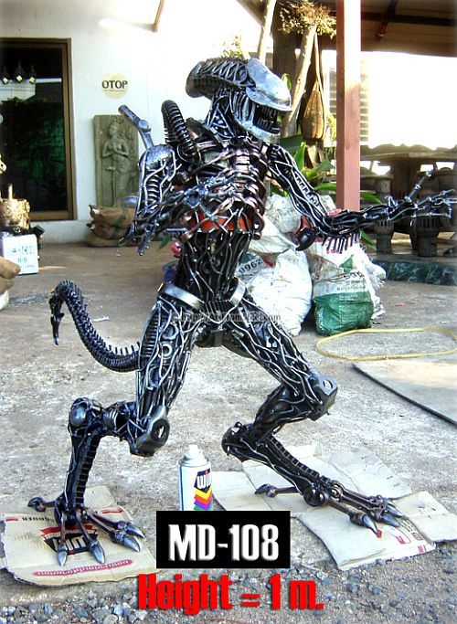 Hand-made recycled statues (77 pics)