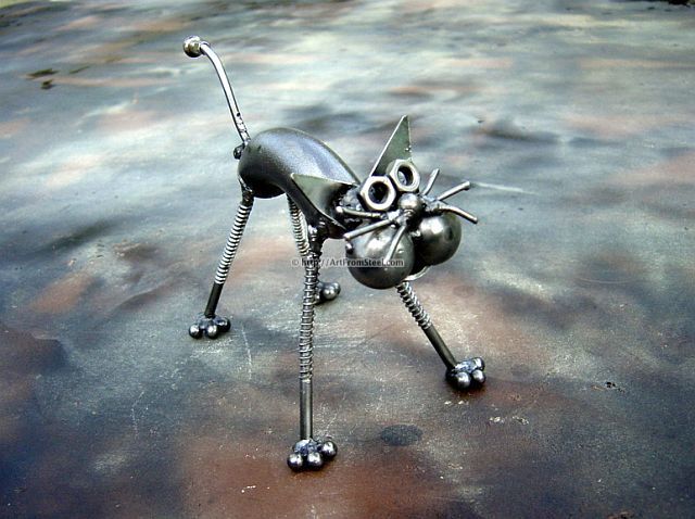 Hand-made recycled statues (77 pics)