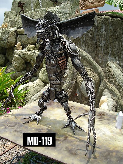 Hand-made recycled statues (77 pics)