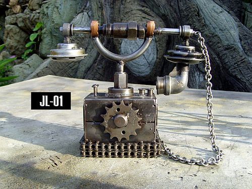 Hand-made recycled statues (77 pics)