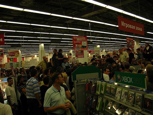 The sales end up badly (29 pics + 1 video)