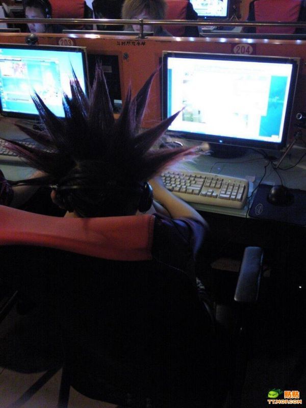 Sonic is real!!!! (4 pics)