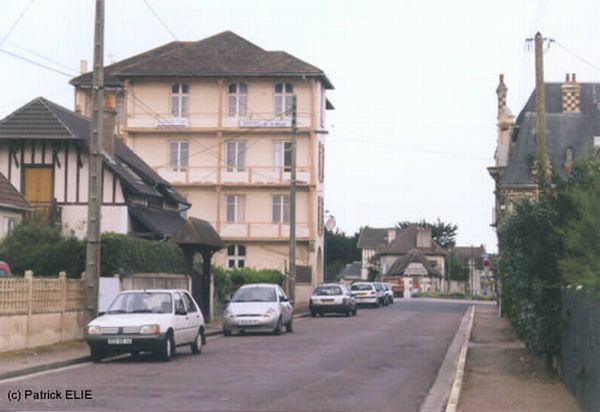 Normandy during WW2 and now (204 pics)