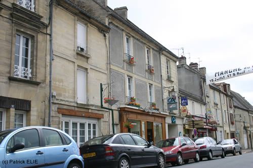 Normandy during WW2 and now (204 pics)